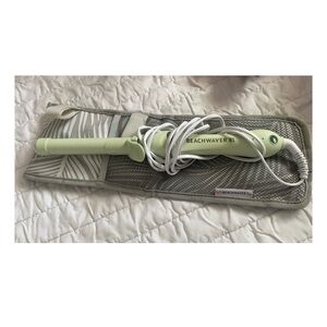 The Beachwaver Co. Hair Tool in Light Green